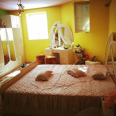Two Bedroom Townhouse Mika Ruse Ngoại thất bức ảnh