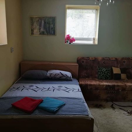 Two Bedroom Townhouse Mika Ruse Ngoại thất bức ảnh